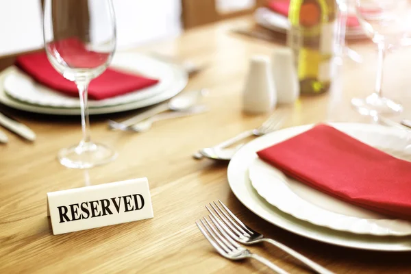 How to Get a Reservation at an Exclusive Fine Dining Restaurant